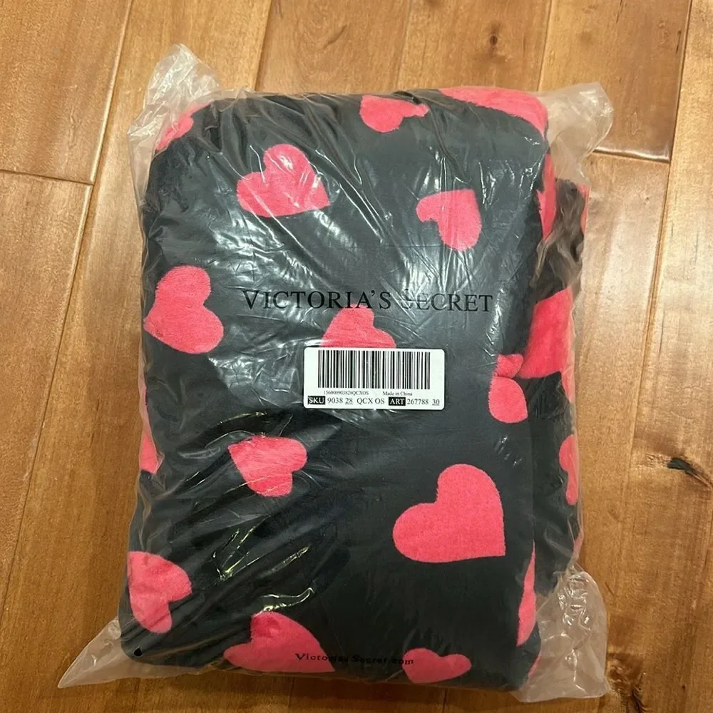 Heart plush blanket